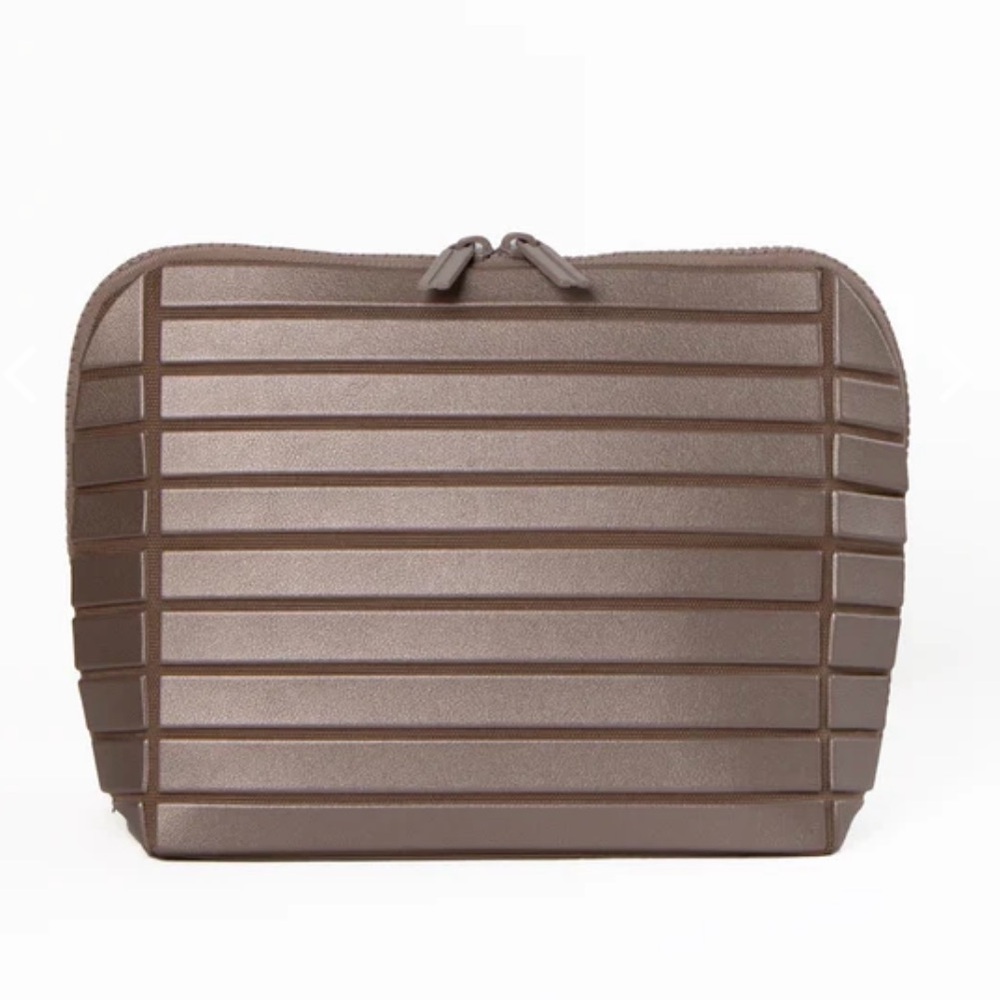 Parallelle The Medium Bronze Traveller - Brand New